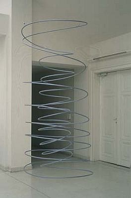 Jiri Mateju
Whirl, 2002
wire and paint with pearl pigments, 171 x 75 x 75 cm