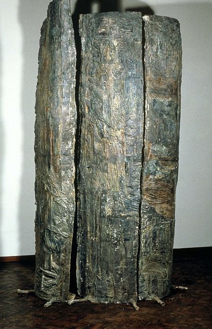Charles Citron
Petrified Tree, 1990
bronze, three pieces, each 3 x 1 meter