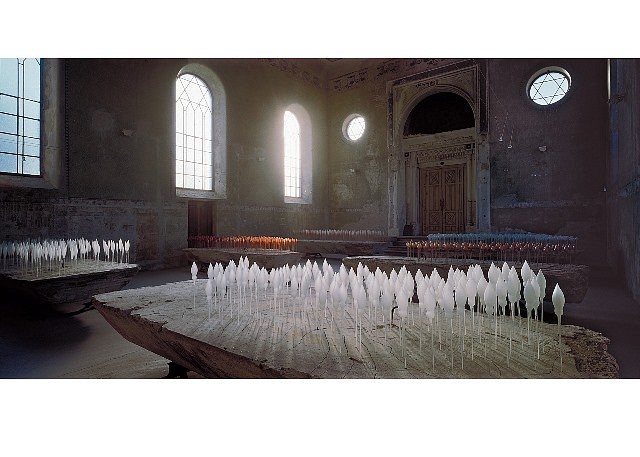 Monika and Bohus Kubinsky
Hall, 1999
six cement blocks, 4200 glass bulbs
Installation in  the Synagogue in Samorin, Slovakia; sound inter-active composition with a movement detector joined with a PC
