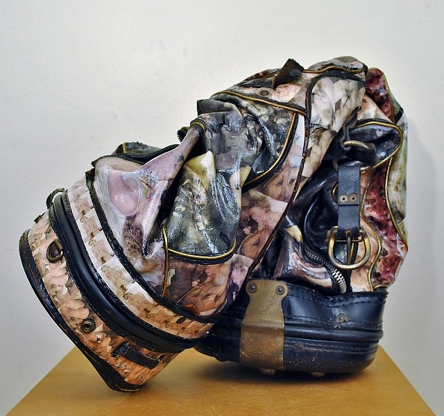 Charles McGill
The History of Race and Sex, Part I, 2014
reconfigured golf bag and collage, 17 x 13 x 14 in.