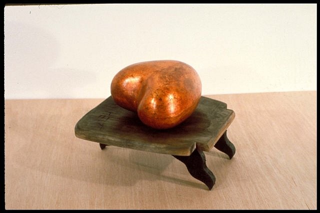 Ramón Alcoléa
Reliquary Heart, 1989
wood, steel, metal leaf, graphite, 12 x 9 1/2 x 12 in.