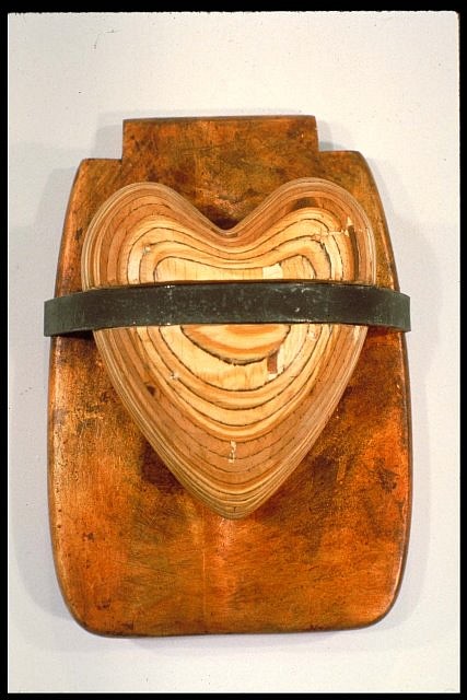 Ramón Alcoléa
Banded Heart, 1989
wood, steel, metal leaf, 10 x 15 x 6 in.