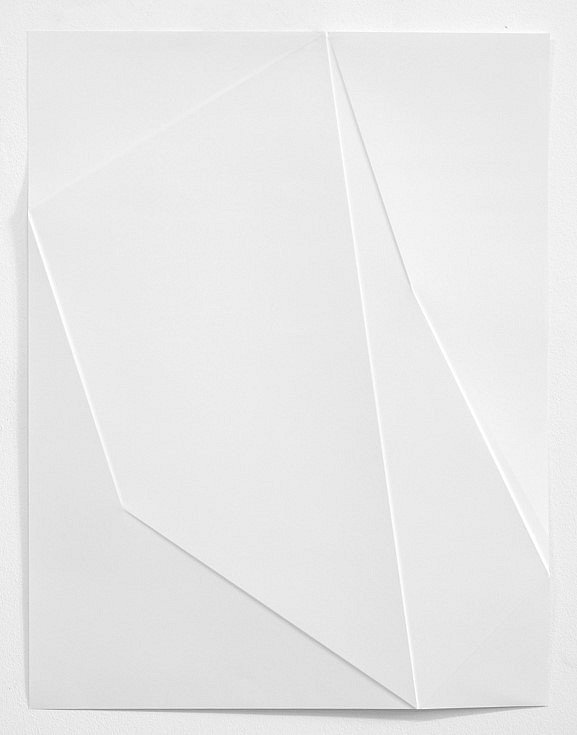 Antje Blumenstein
lines P19, 2017
paper grooved, 77.1 x 59.4 cm