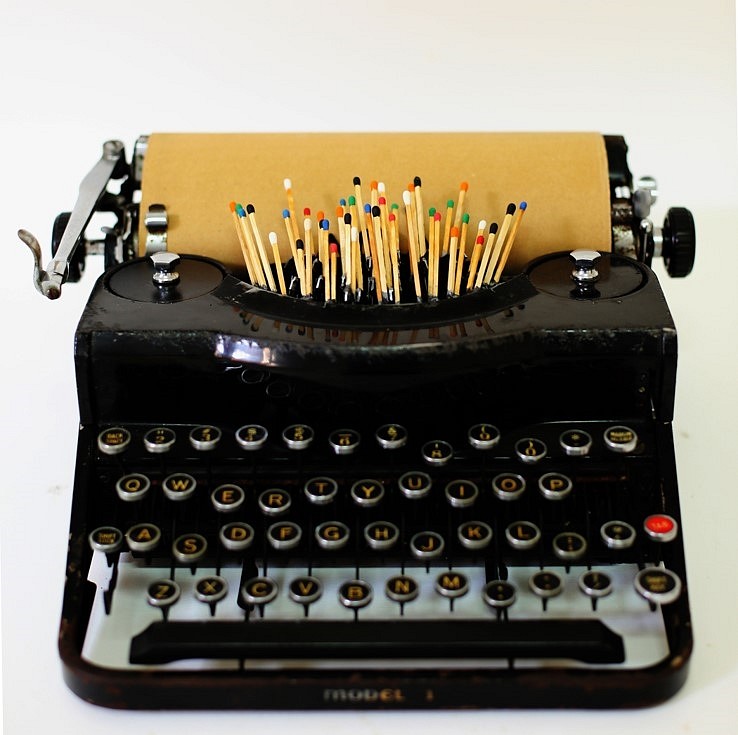 Glenda León
Incendiary Discourse, 2018
typewriter, matchsticks, and sandpaper, 6 x 12 1/2 x 13 in.