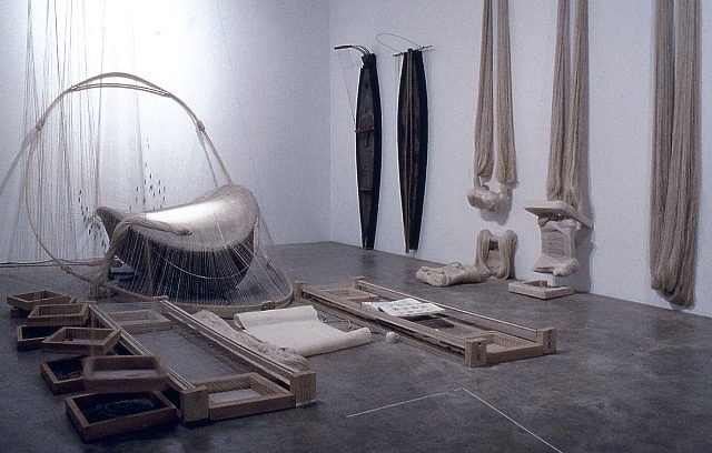 Choong-Sup Lim
Toy Tops (Drawing Installation), 2000
charcoal, 2-ply rag board, curved poplar, 8 x 30 x 75 in.